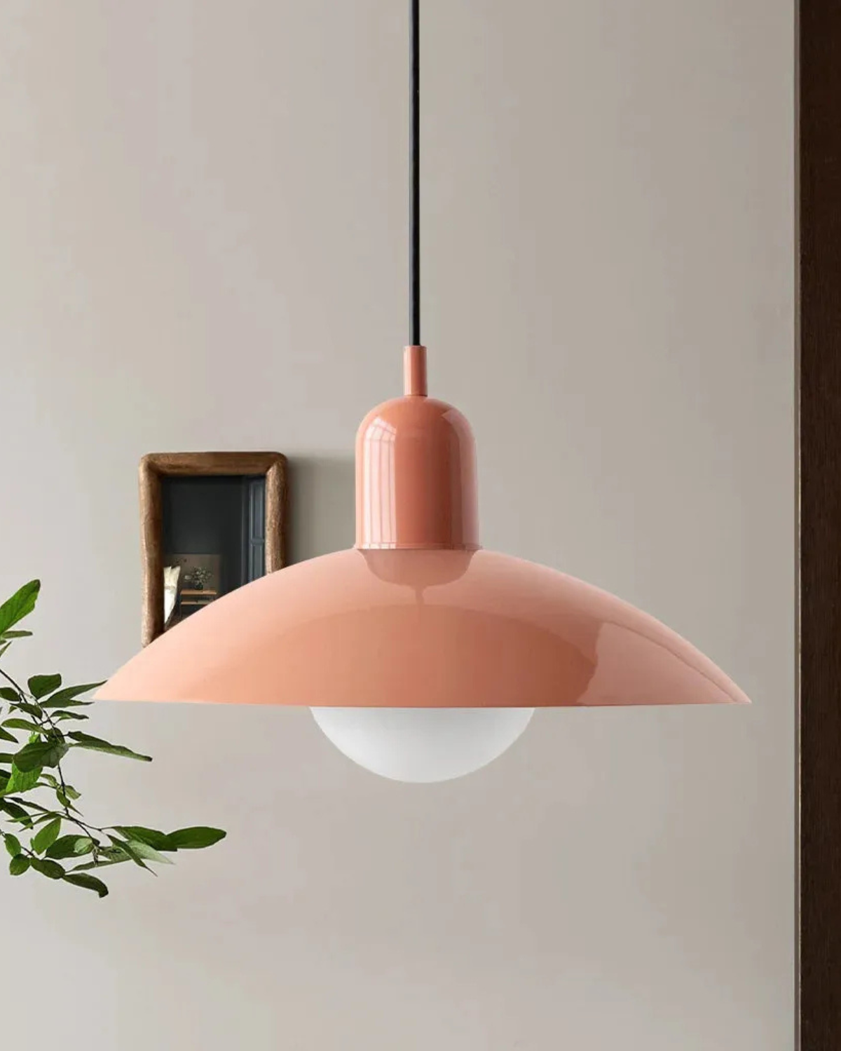 Le Chapeau Éclatant