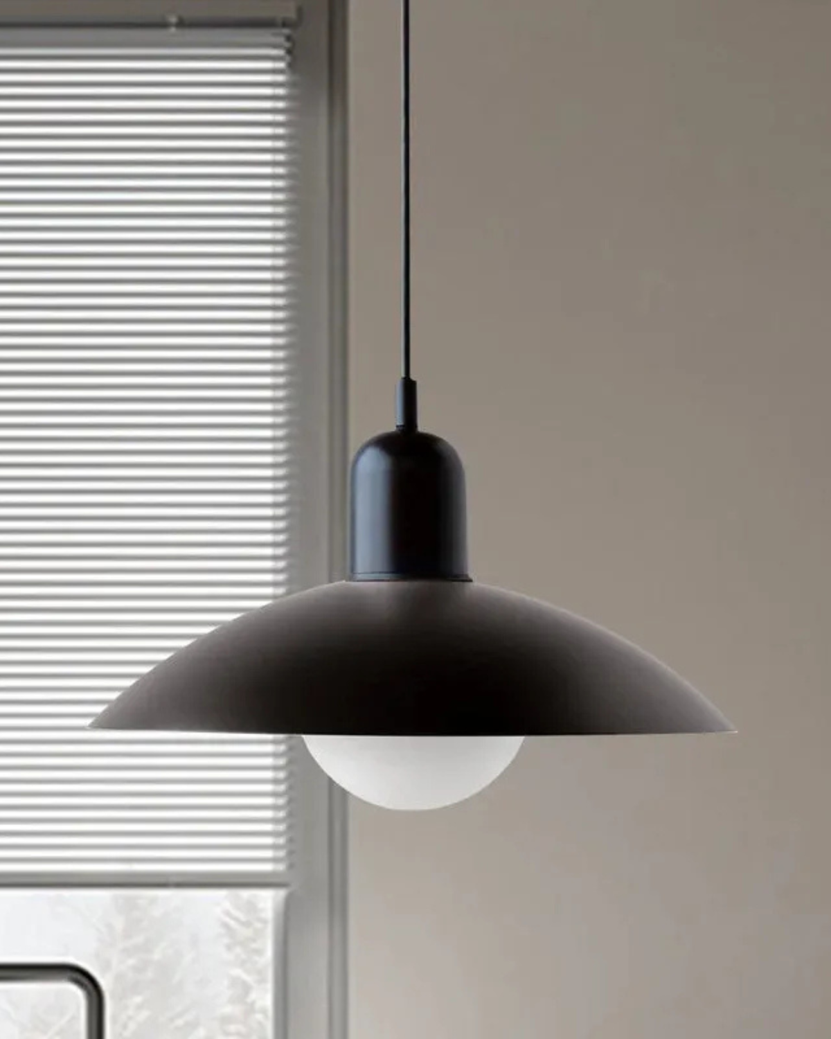 Le Chapeau Éclatant