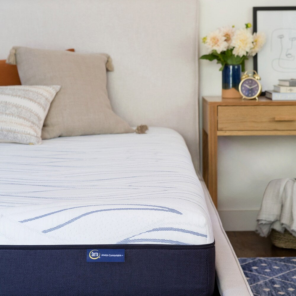 Materasso Serta Perfect Sleeper da 10 pollici in memory foam gel per letto matrimoniale XL in una scatola