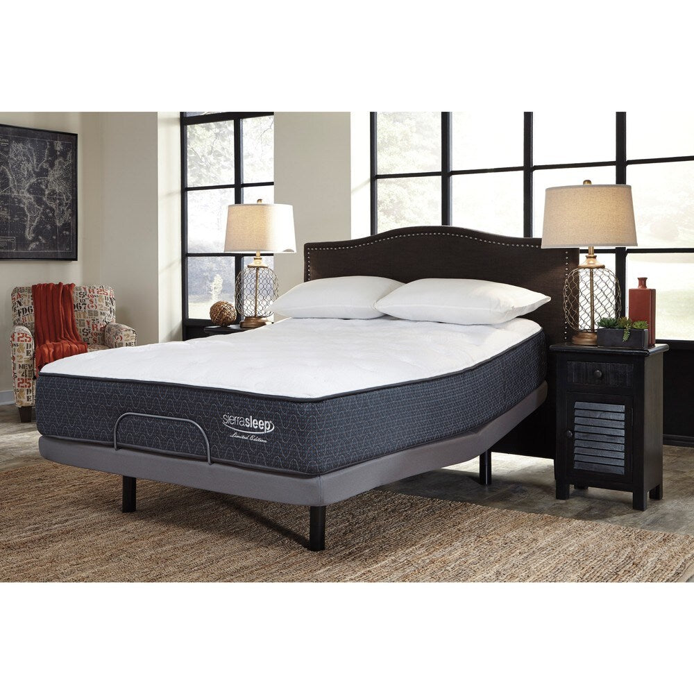 Materasso King-size in peluche Cal in edizione limitata Signature Design by Ashley