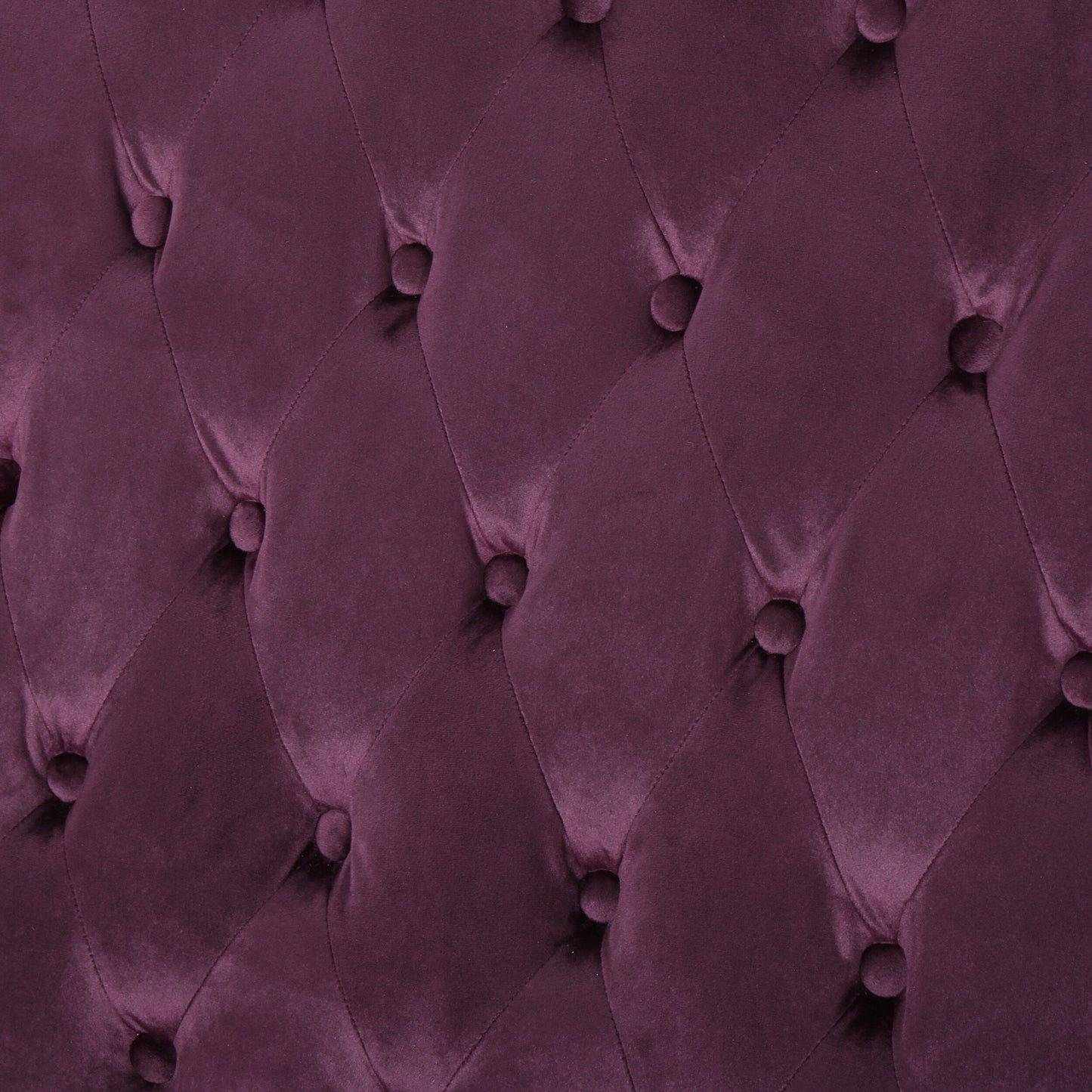 Divano a due posti con schienale alto e bottoni in velluto