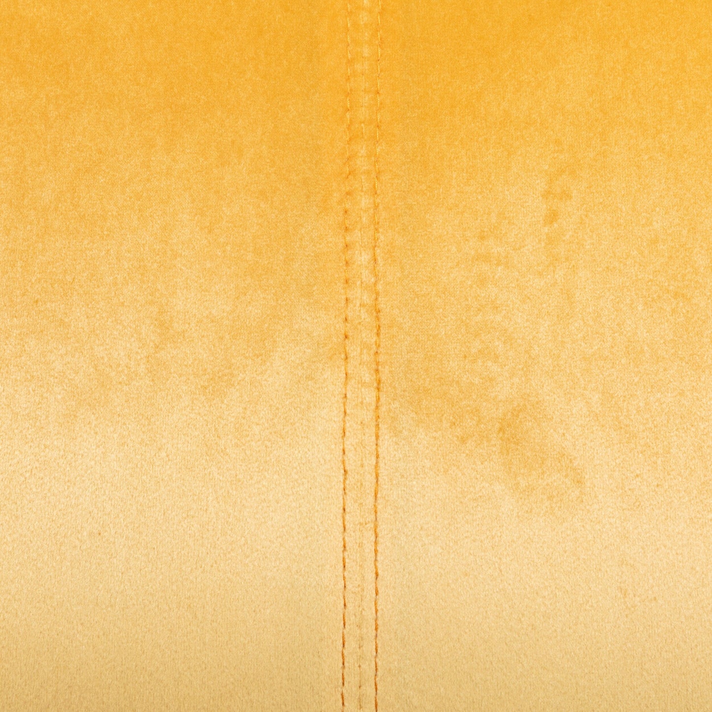 Divano a 3 posti in velluto con cuciture a canale e gambe in metallo