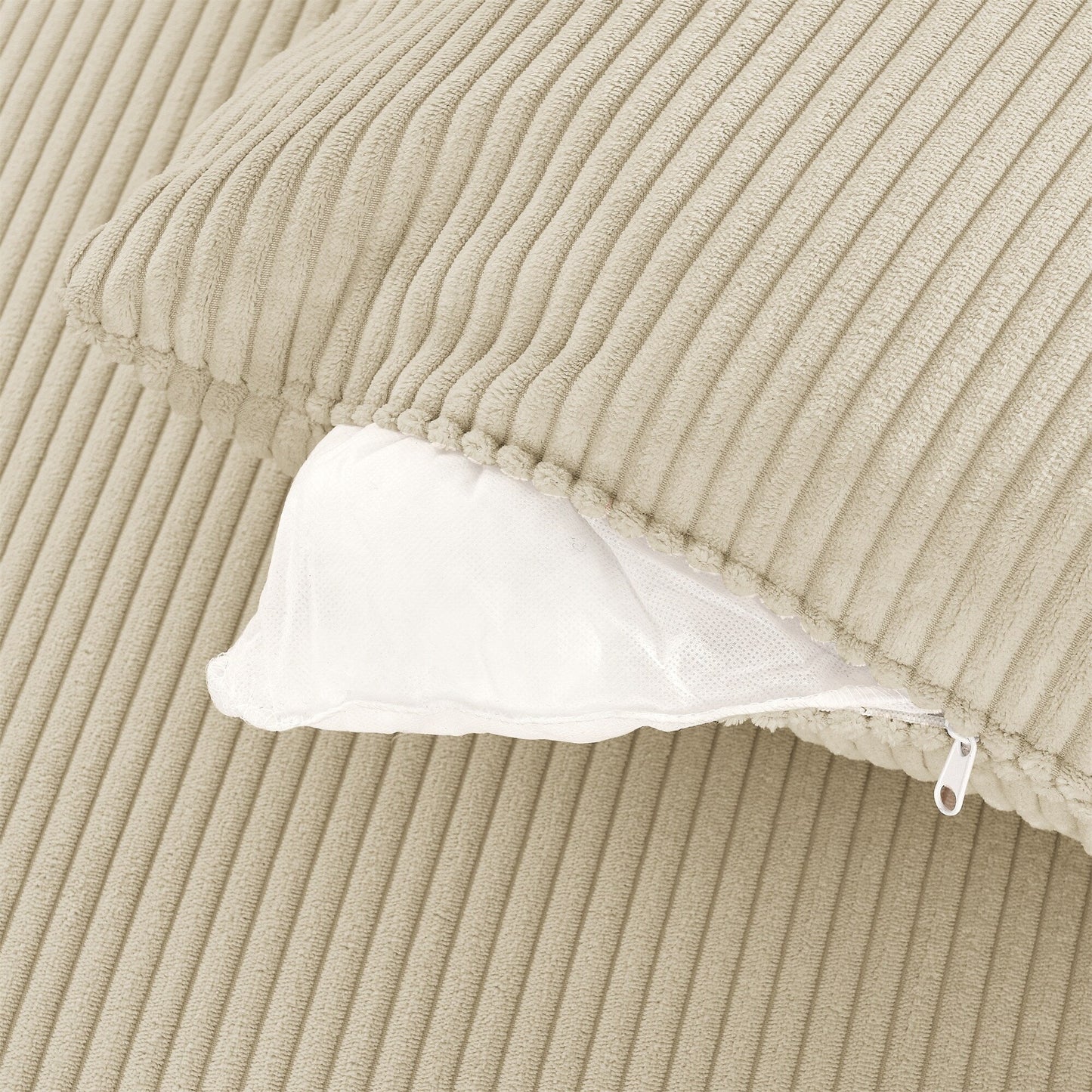 Divano moderno a 3 posti in velluto a coste 102 con seduta profonda, portabicchieri e portatelefono