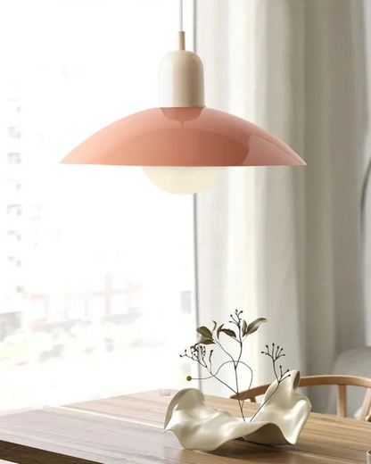 Le Chapeau Éclatant