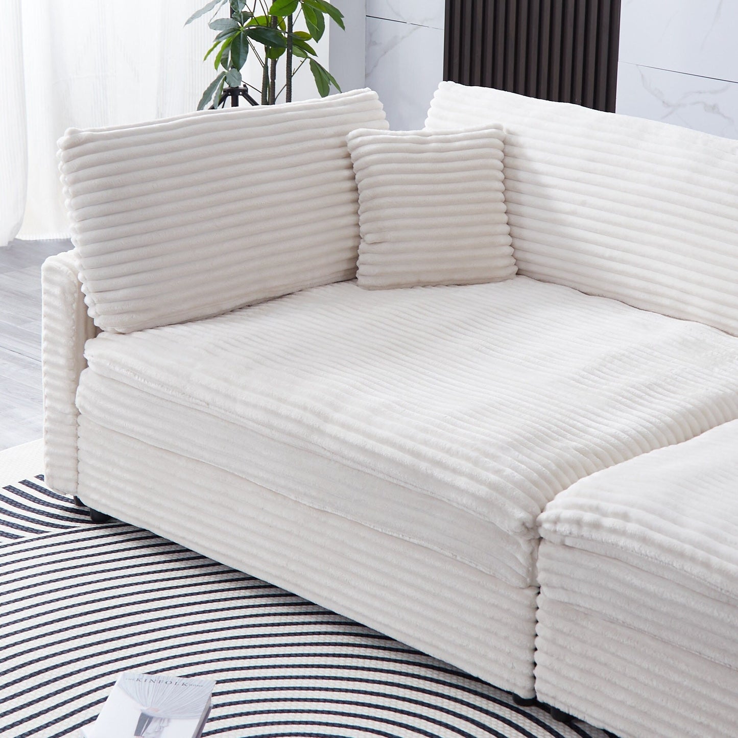 Divano in velluto a coste nero da 112 pollici: due cuscini, quattro schienali, per un nuovo stile per la zona relax del soggiorno