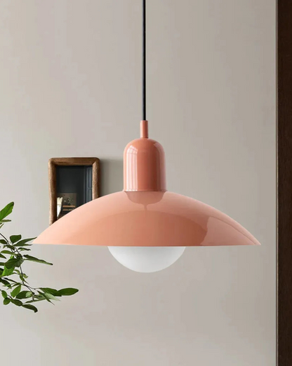 Le Chapeau Éclatant