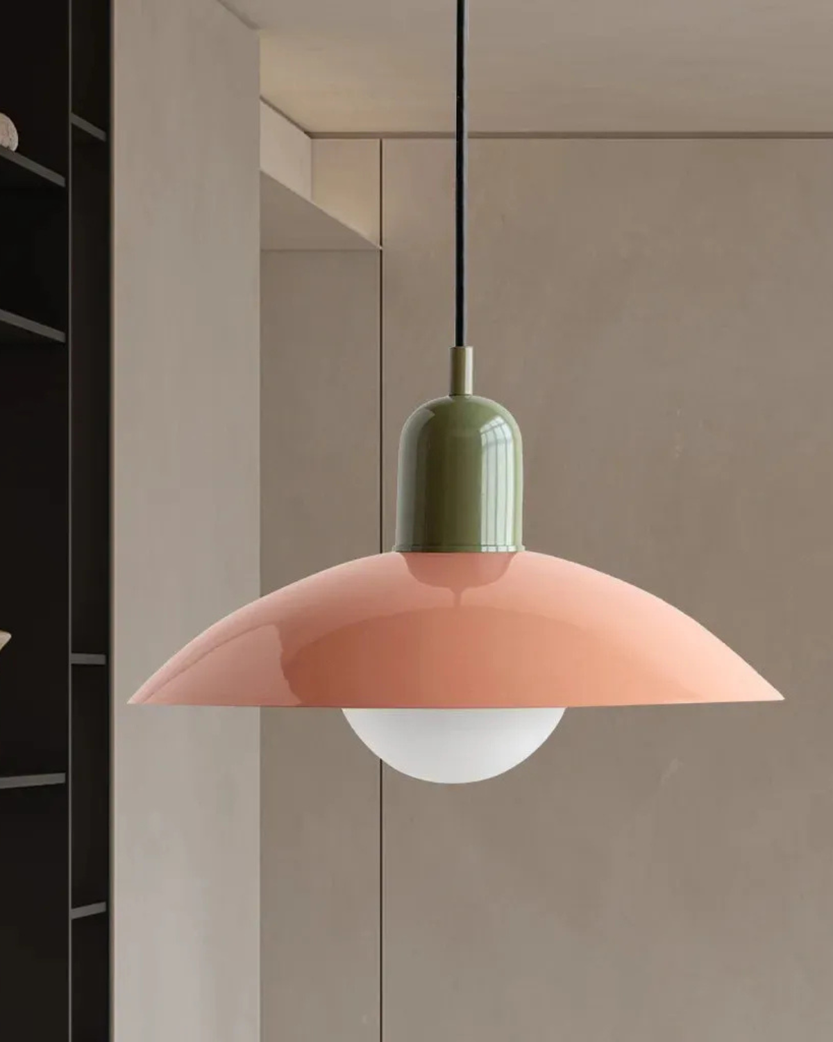 Le Chapeau Éclatant