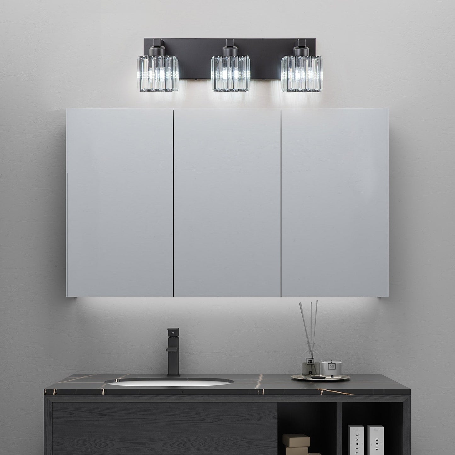 Applique da parete per mobiletto da bagno a 2/3/4/5 luci con paralume in cristallo