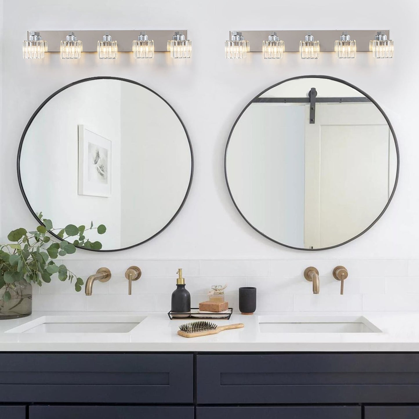 Applique da parete per mobiletto da bagno a 2/3/4/5 luci con paralume in cristallo