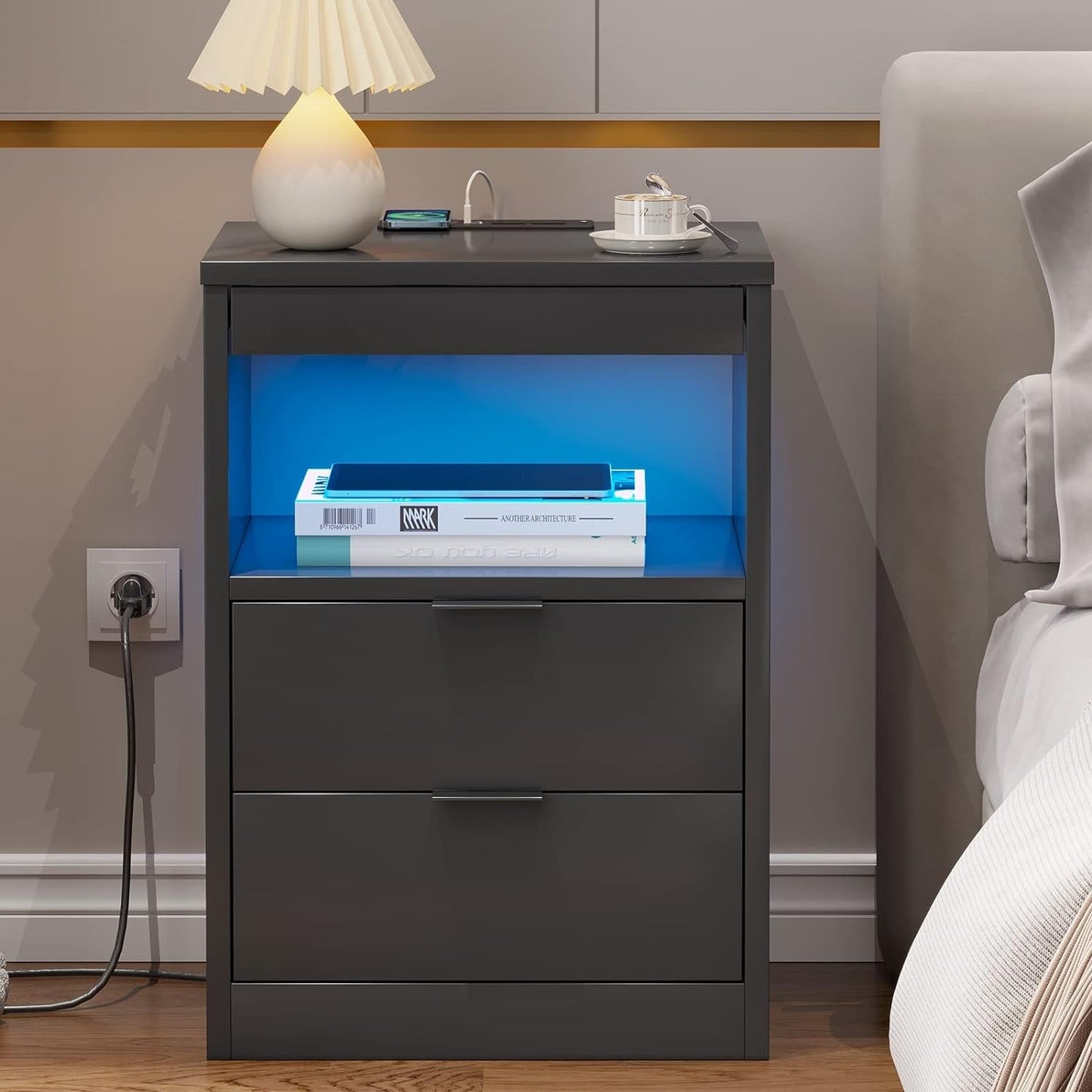 Comodino a 2 cassetti con LED, stazione di ricarica wireless, ripiano estraibile