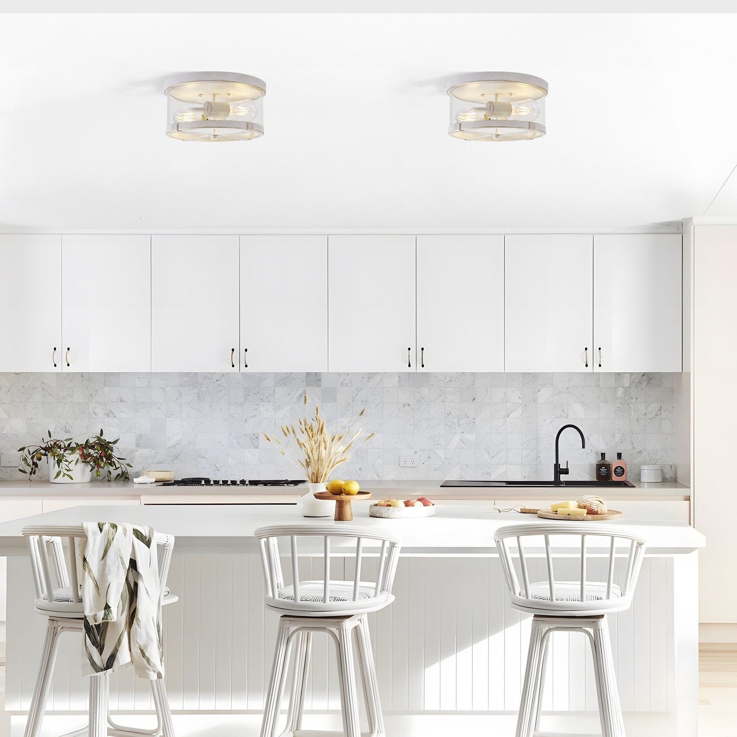 Plafoniera a 2 luci in vetro trasparente con montaggio a filo e struttura in metallo