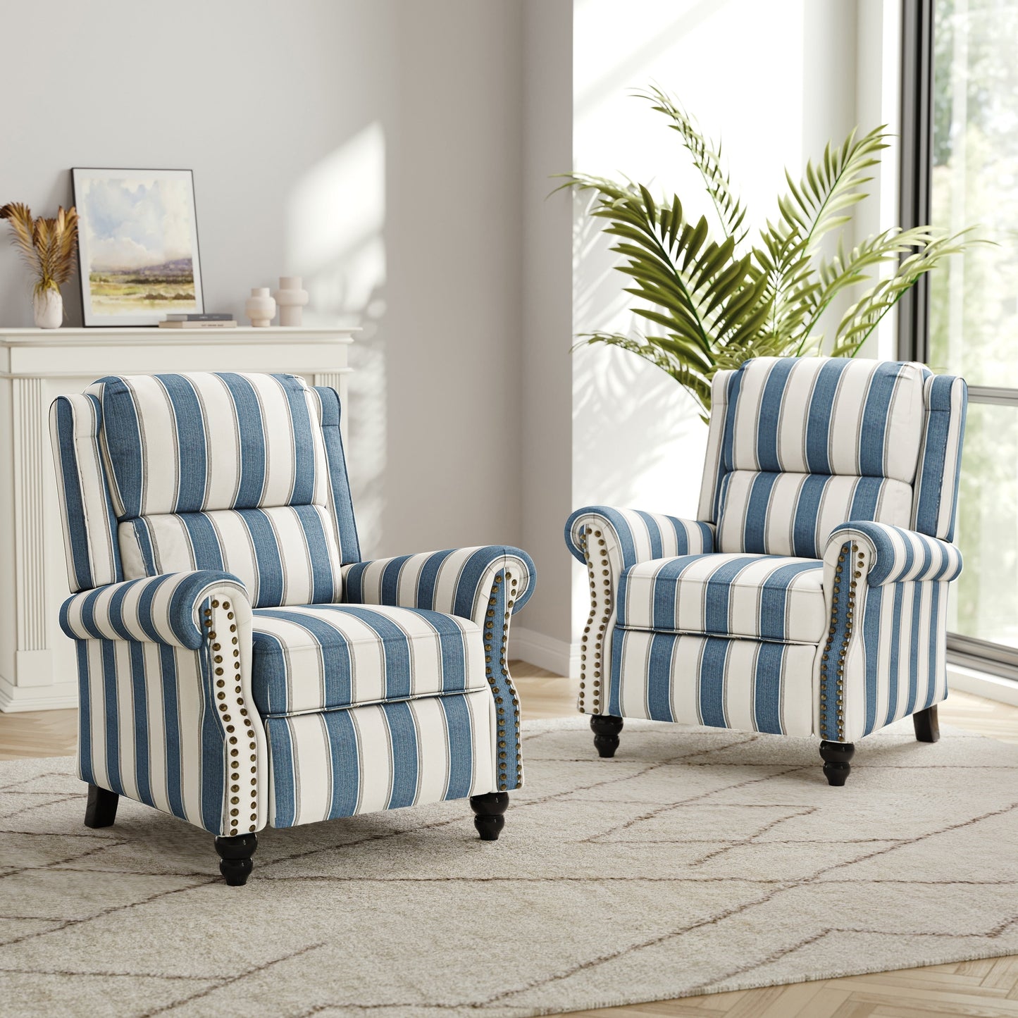 Set di 2 poltrone reclinabili imbottite con schienale a spinta e borchie