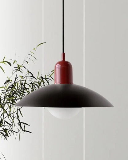 Le Chapeau Éclatant