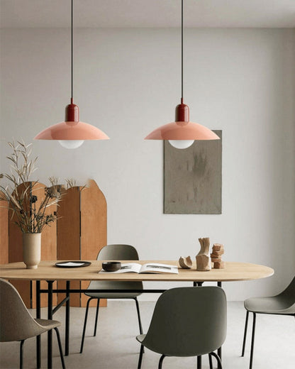 Le Chapeau Éclatant