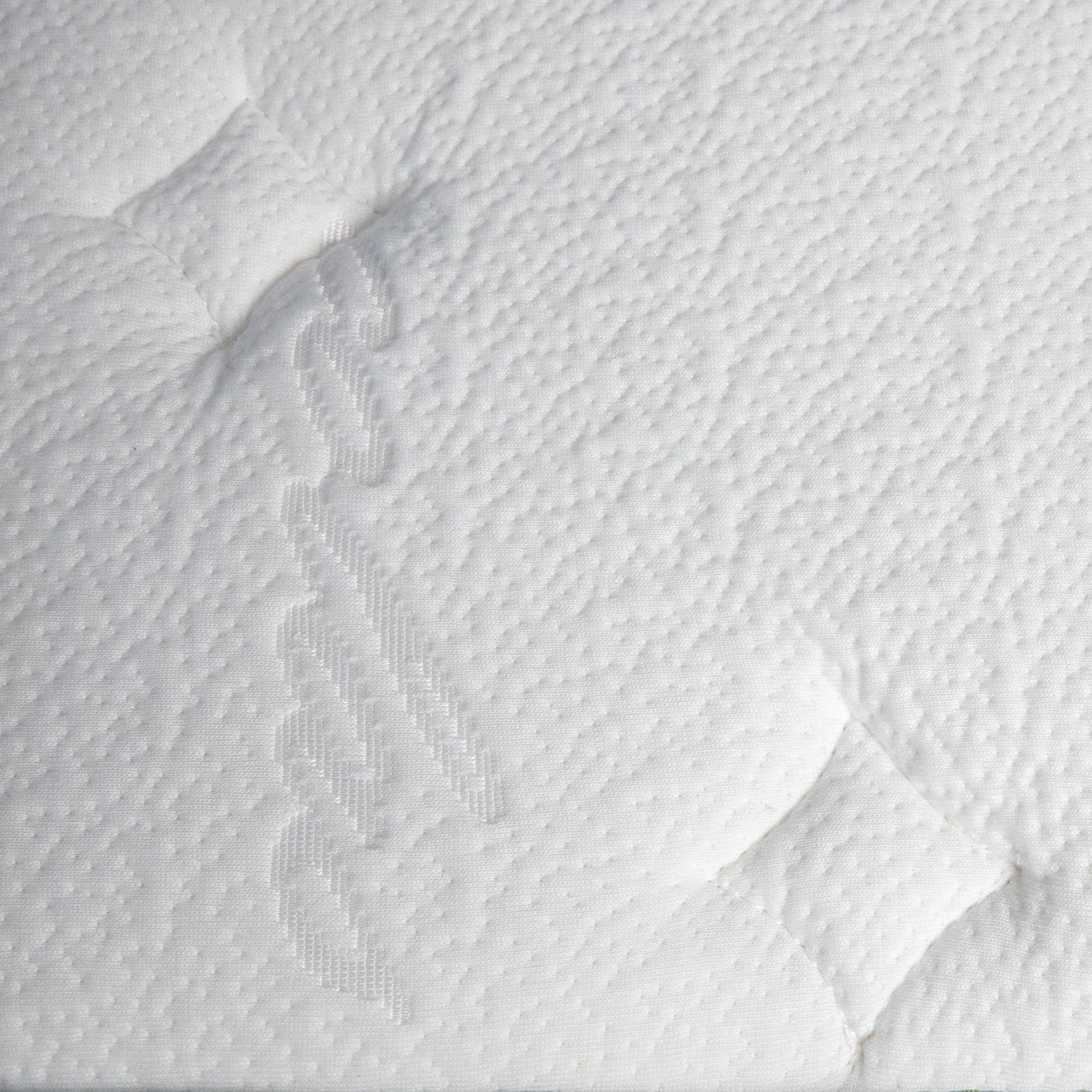 Materasso in memory foam ibrido in gel SweDrea da 12 pollici di medie dimensioni in una scatola con certificazione CertiPUR-US, SGS e OEKO-TEX