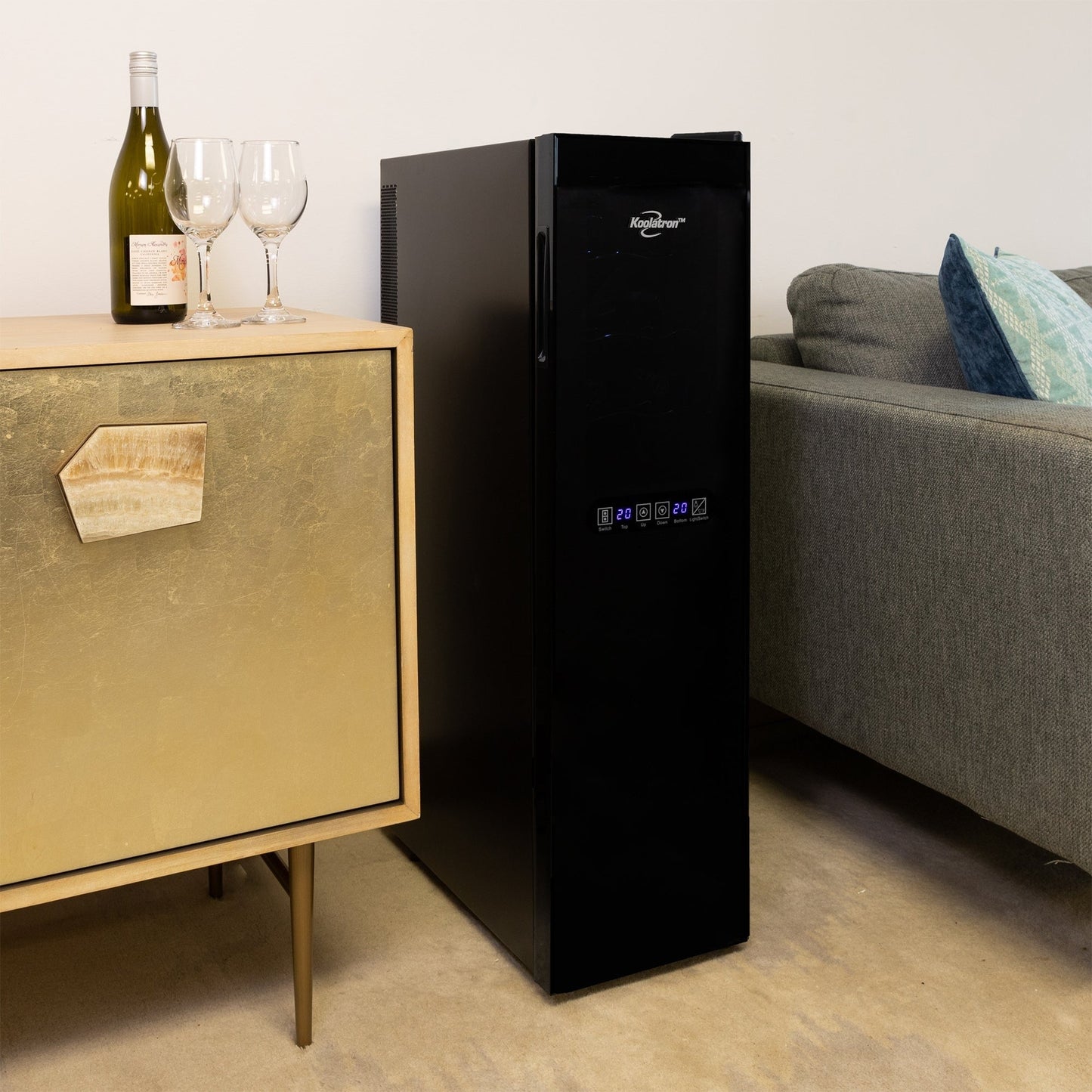 Frigorifero per vino indipendente Koolatron Slim Dual Zone da 18 bottiglie