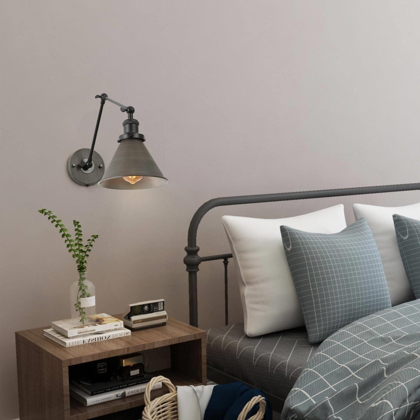 Set di 2 moderne luci a braccio oscillante regolabili, applique da parete cablate e con spina