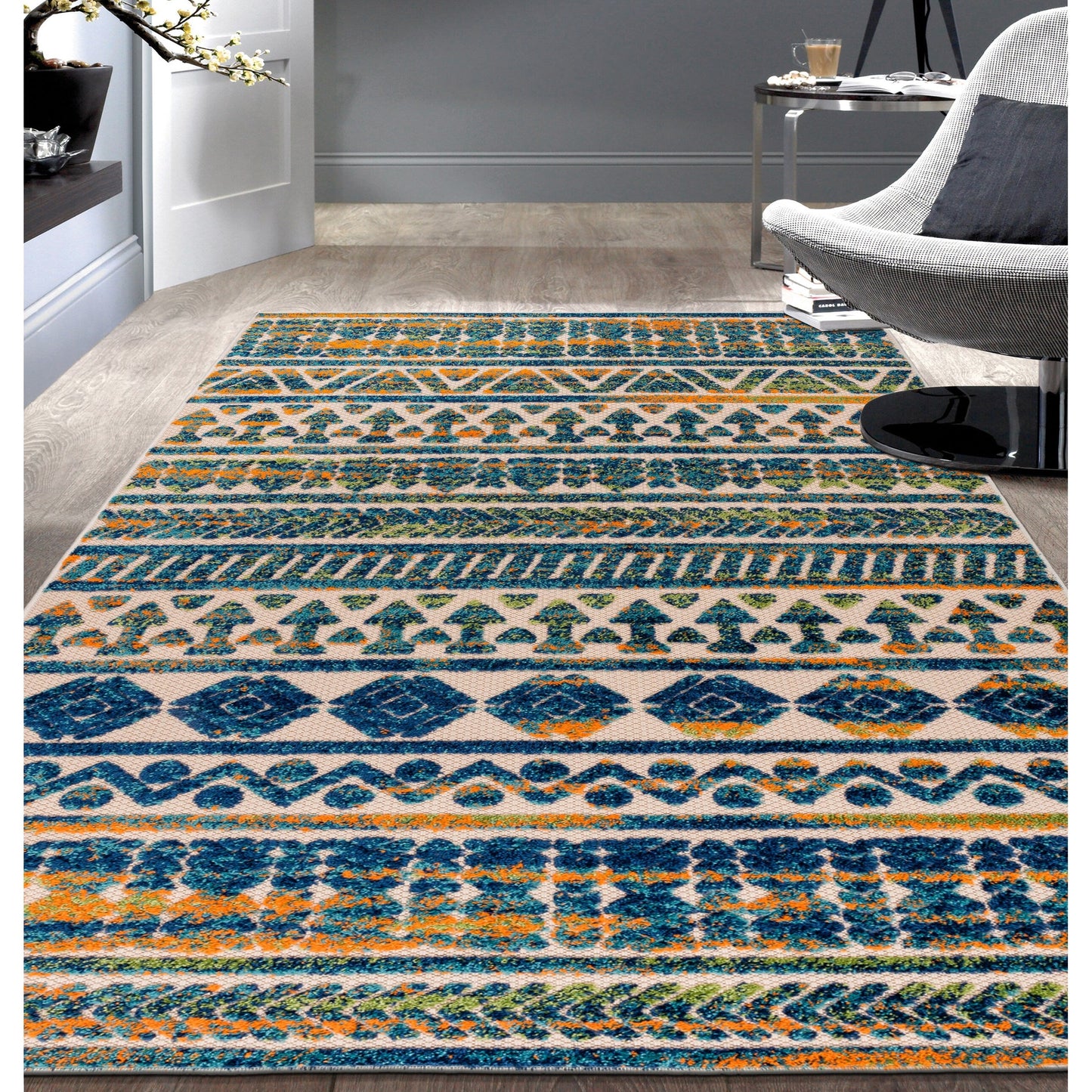 Tappeto per interni/esterni con strisce moderne e motivi geometrici sbiaditi della World Rug Gallery