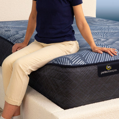 Set di materassi ibridi Serta Perfect Sleeper Radiant Rest 14