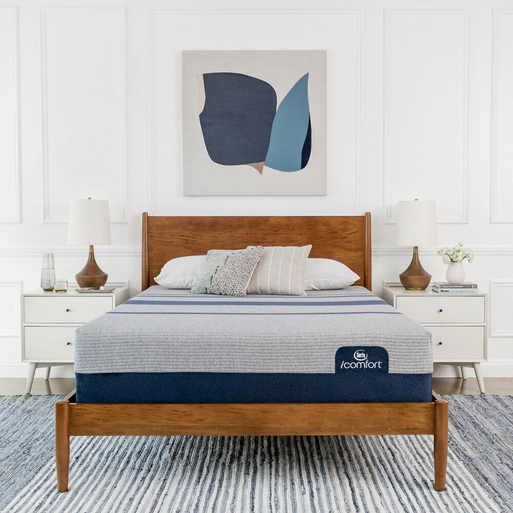 Materasso in memory foam Serta iComfort Blue Max 5000 da 13 pollici e set letto regolabile