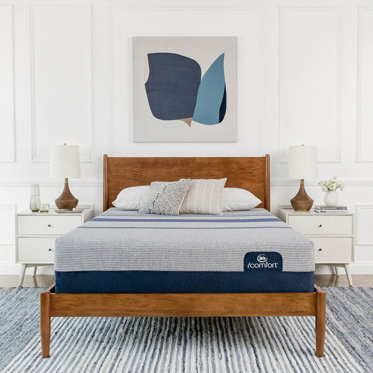 Materasso in memory foam Serta iComfort Blue Max 5000 da 13 pollici e set letto regolabile