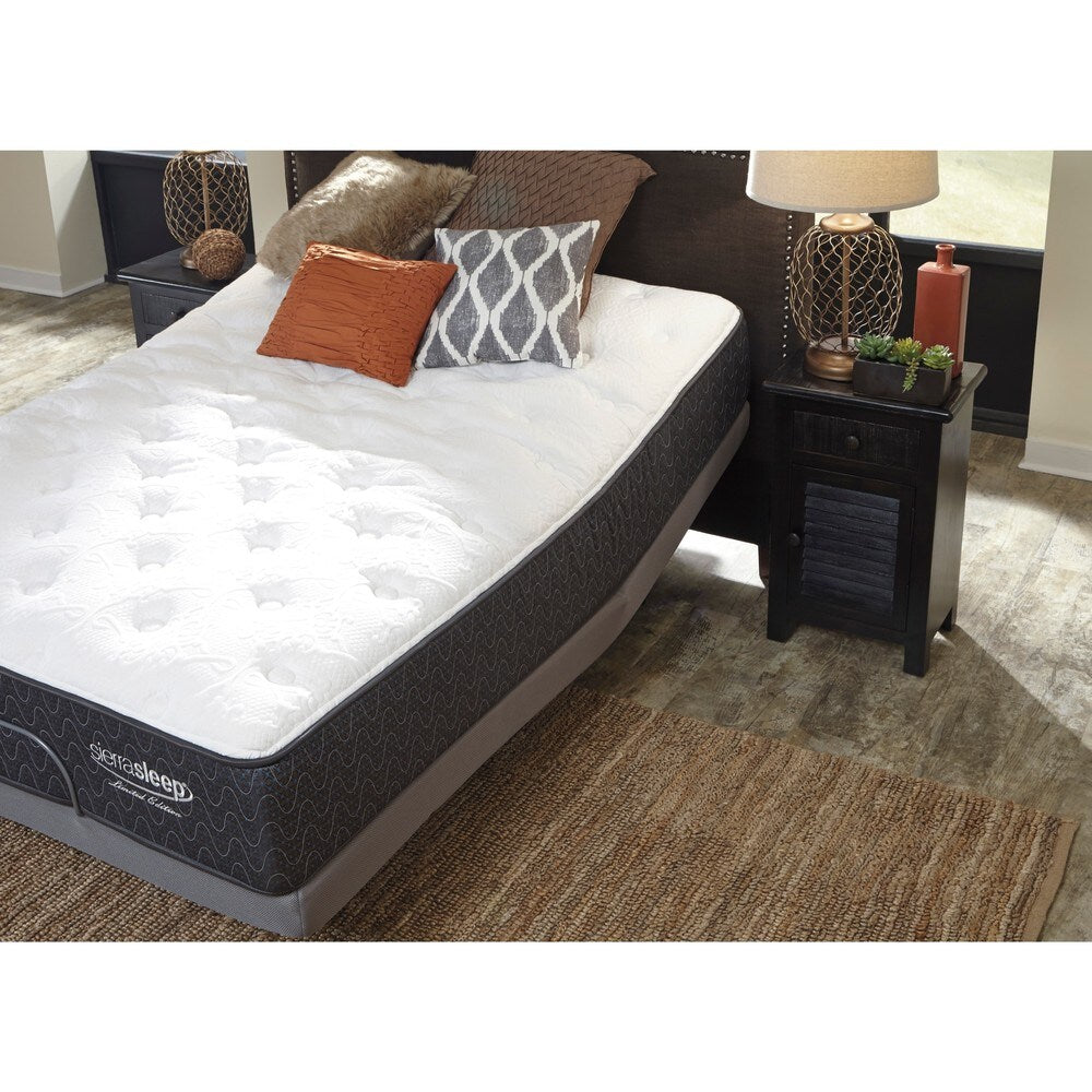 Materasso Queen-size in peluche in edizione limitata Signature Design by Ashley