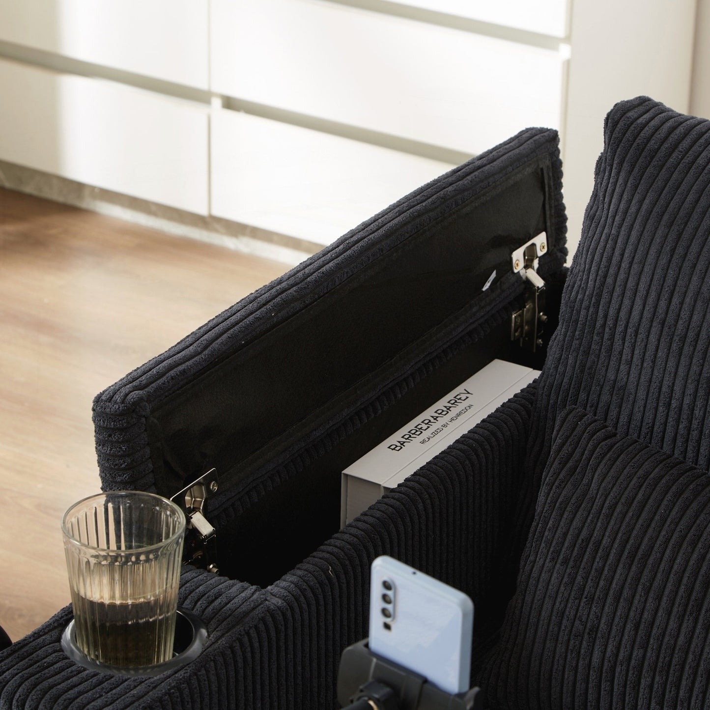 Divano letto in velluto a coste con porte USB