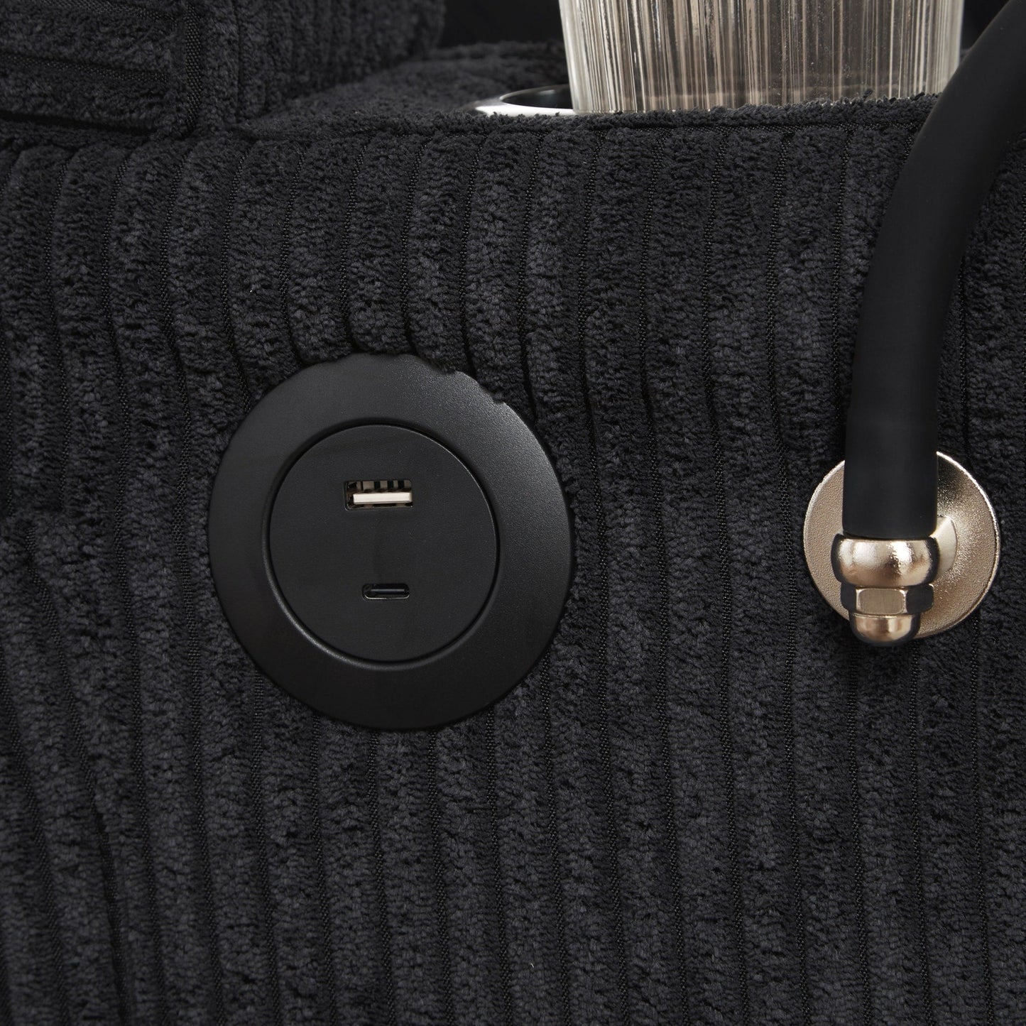 Divano letto in velluto a coste con porte USB