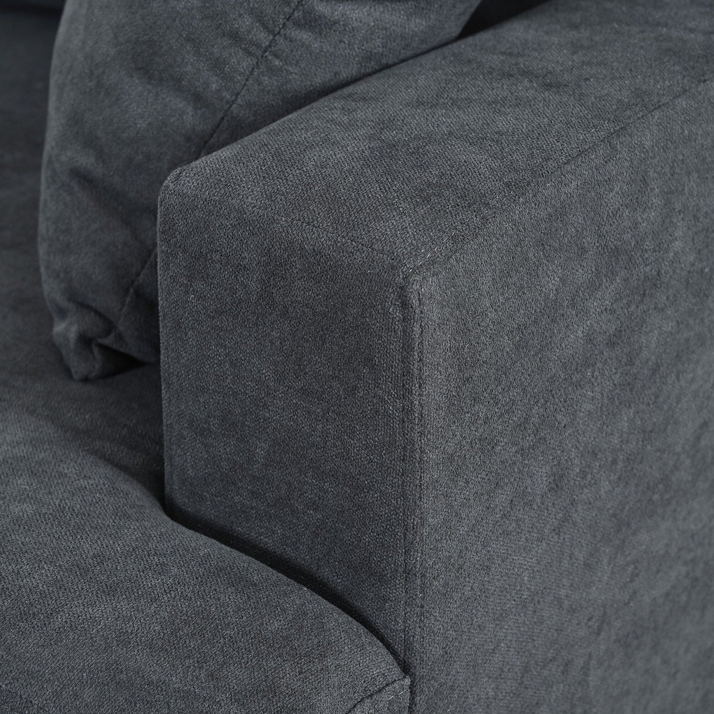 Divano con cuscini di schienale e seduta rimovibili e 2 cuscini