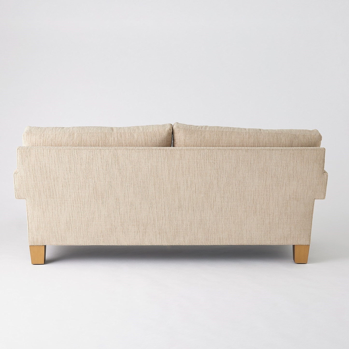 Divano con braccioli quadrati