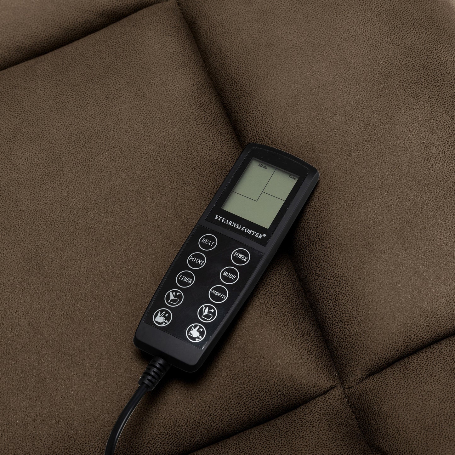 Poltrona reclinabile con massaggio termico Halston Power Lift di Stearns &amp; Foster