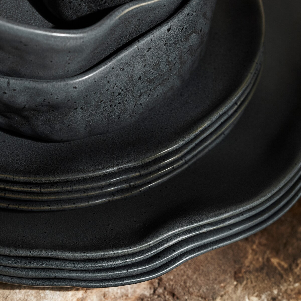 Servizio da tavola in gres ATIK Stone by Mercer Project