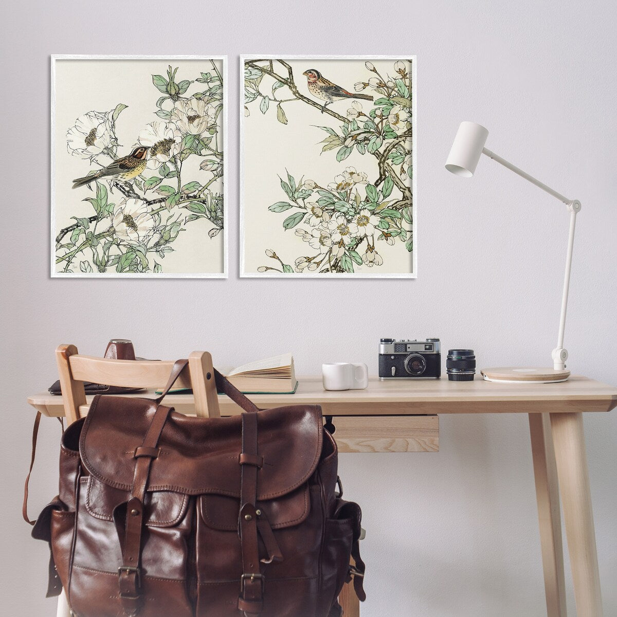 Stupell Classic Sparrow on Blossoms, set di 2 pezzi con cornice Giclée, design di Nan