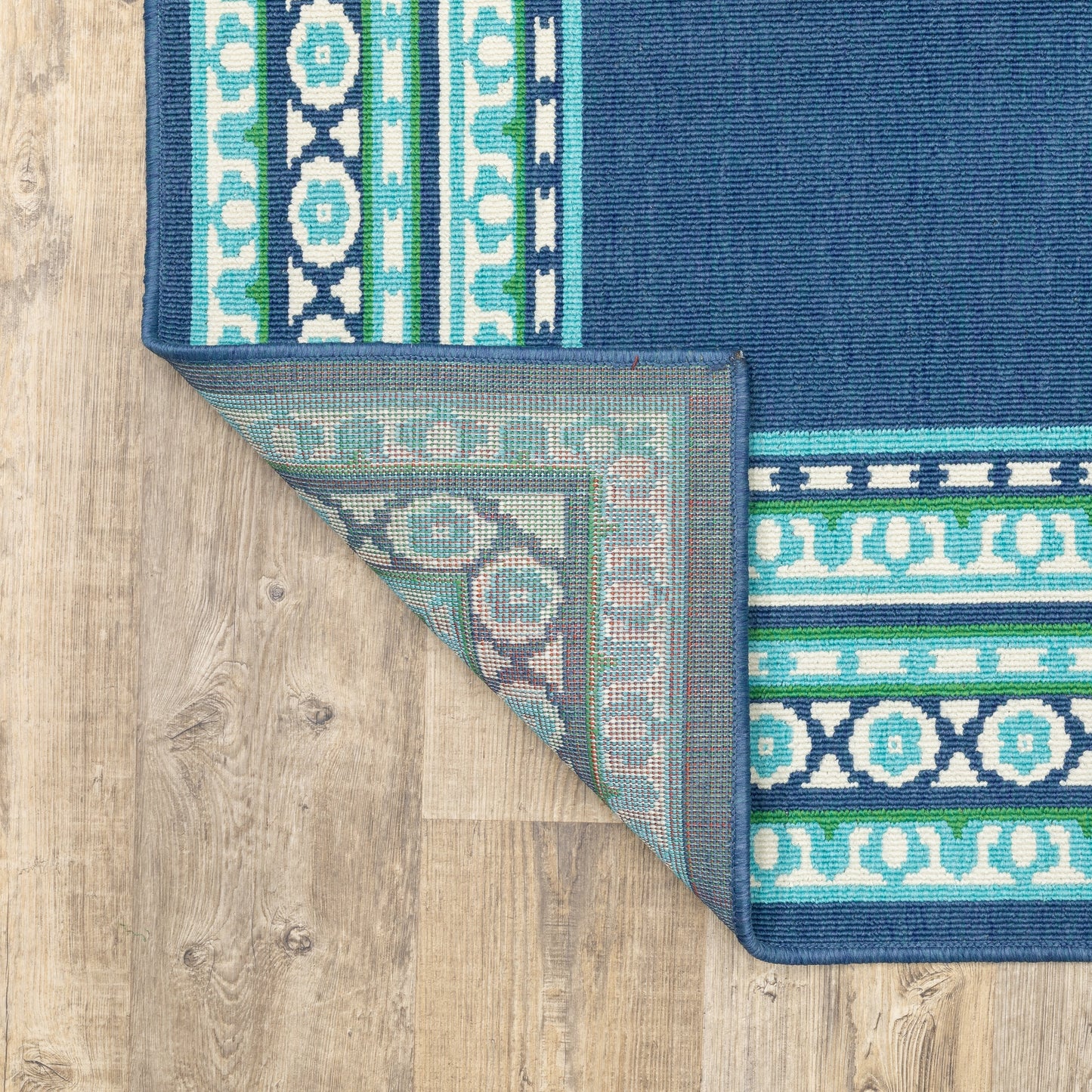Tappeto per interni/esterni con bordo verde blu navy di Style Haven Martinque~