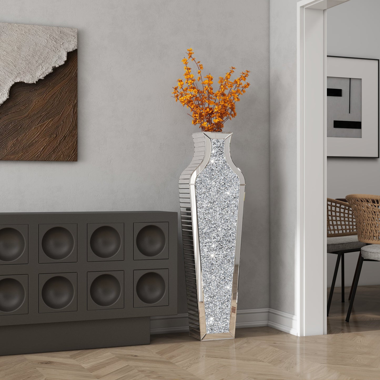 Vaso da terra alto con diamanti frantumati