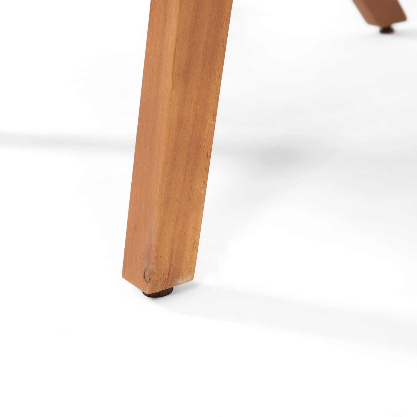 Sedie da esterno in legno di acacia con cuscini Temecula (set da 2) di Christopher Knight Home