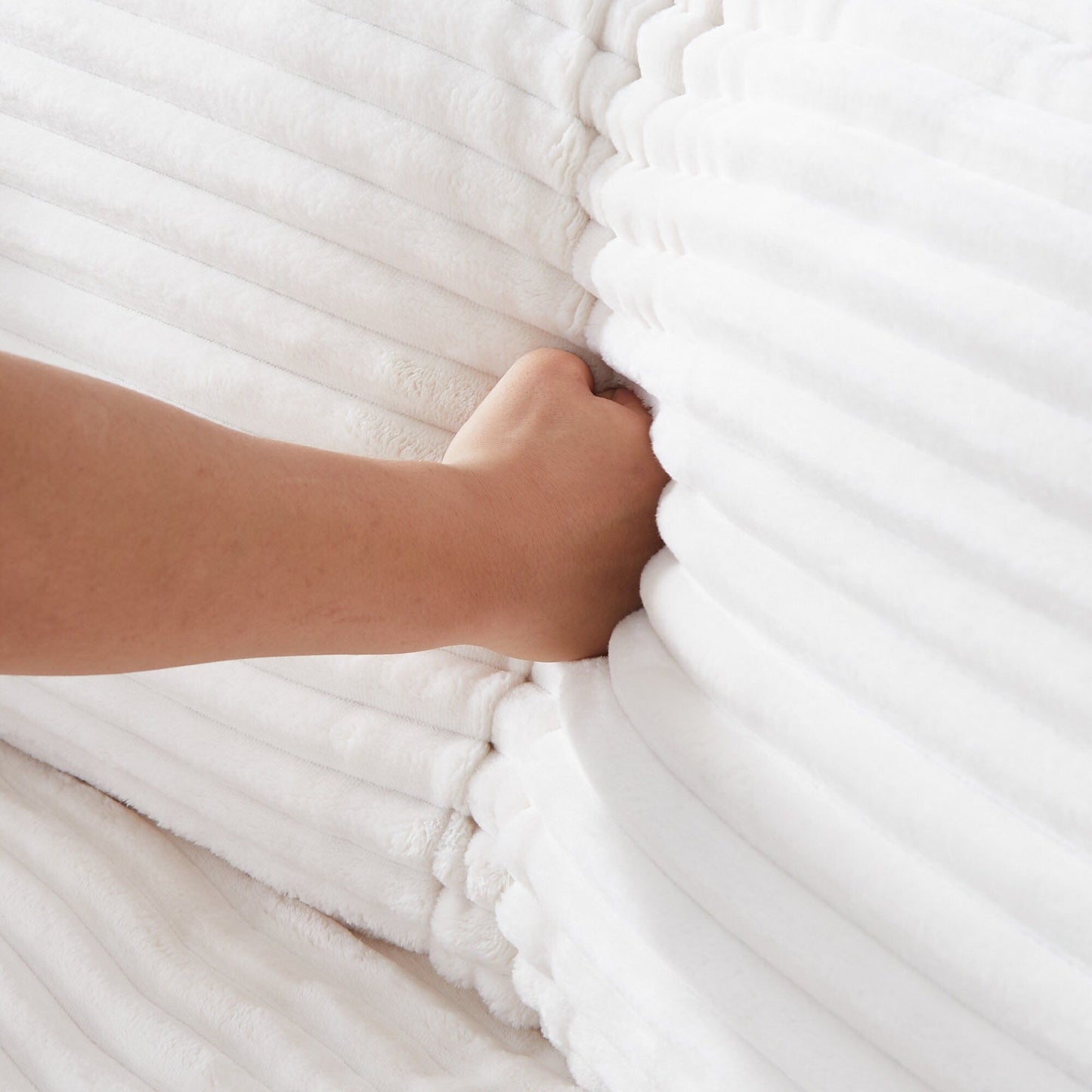 Divano in velluto a coste da 112 pollici, con due cuscini e quattro schienali