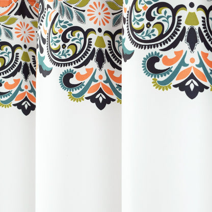 La tenda da doccia in damasco The Curated Nomad Lyon