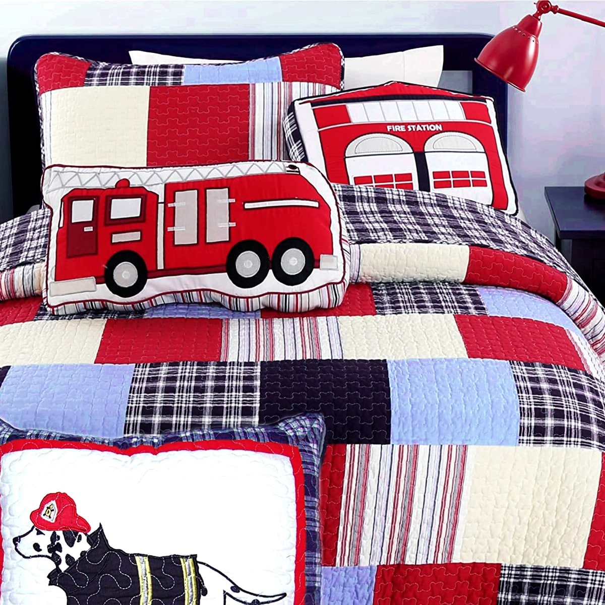 Set di biancheria da letto matrimoniale con trapunta patchwork a quadri blu e rossi Thomas Firetruck