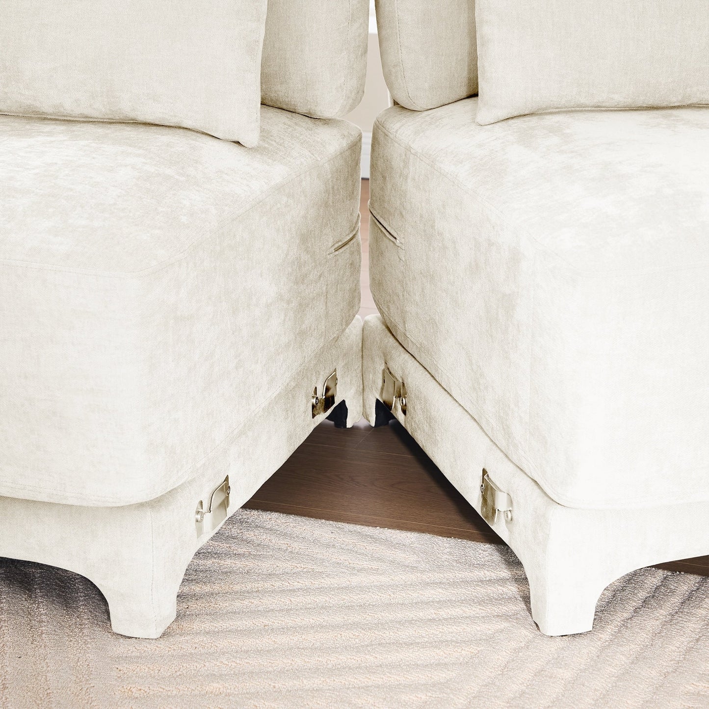 Divano a tre posti con cuscino lombare