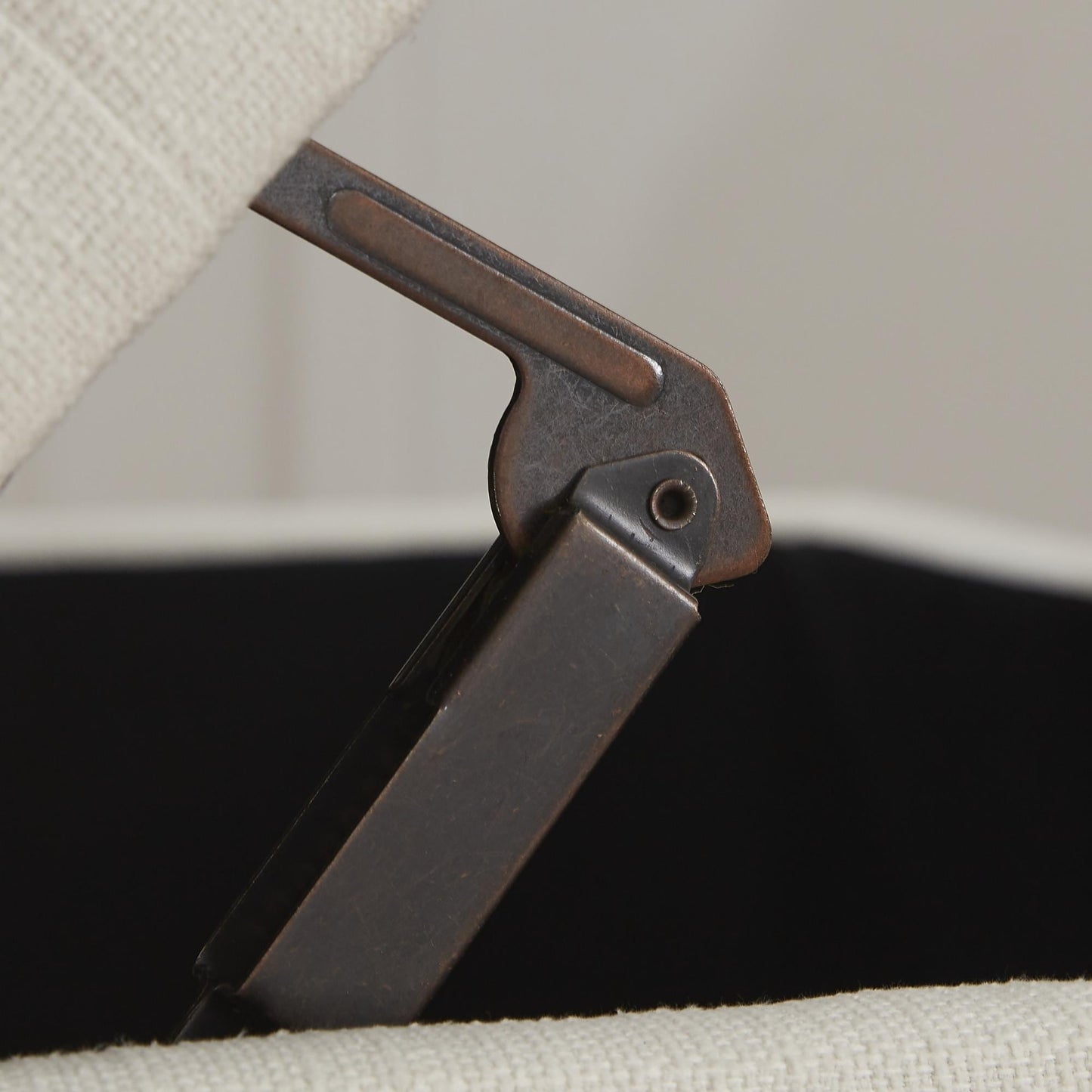 Panca contenitore imbottita, poggiapiedi rettangolare