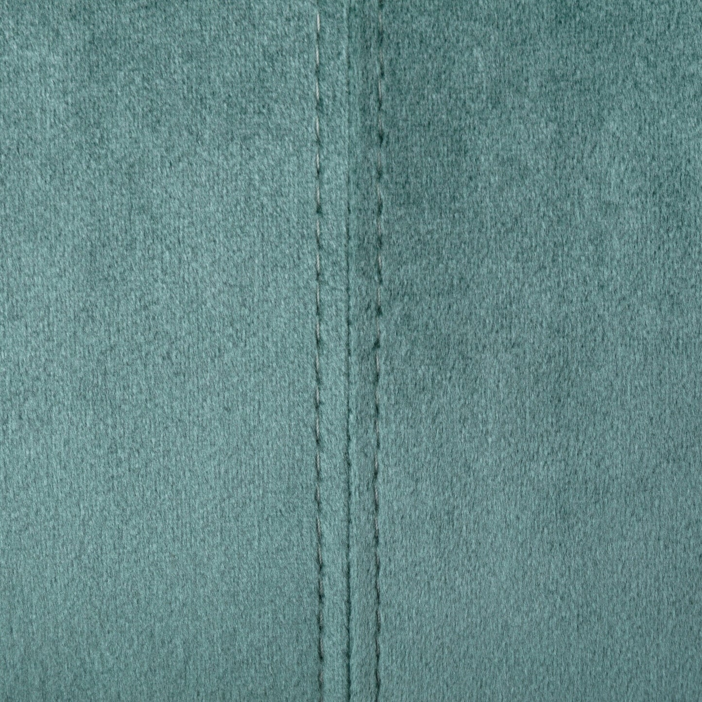 Divano a 3 posti in velluto con cuciture a canale e gambe in metallo