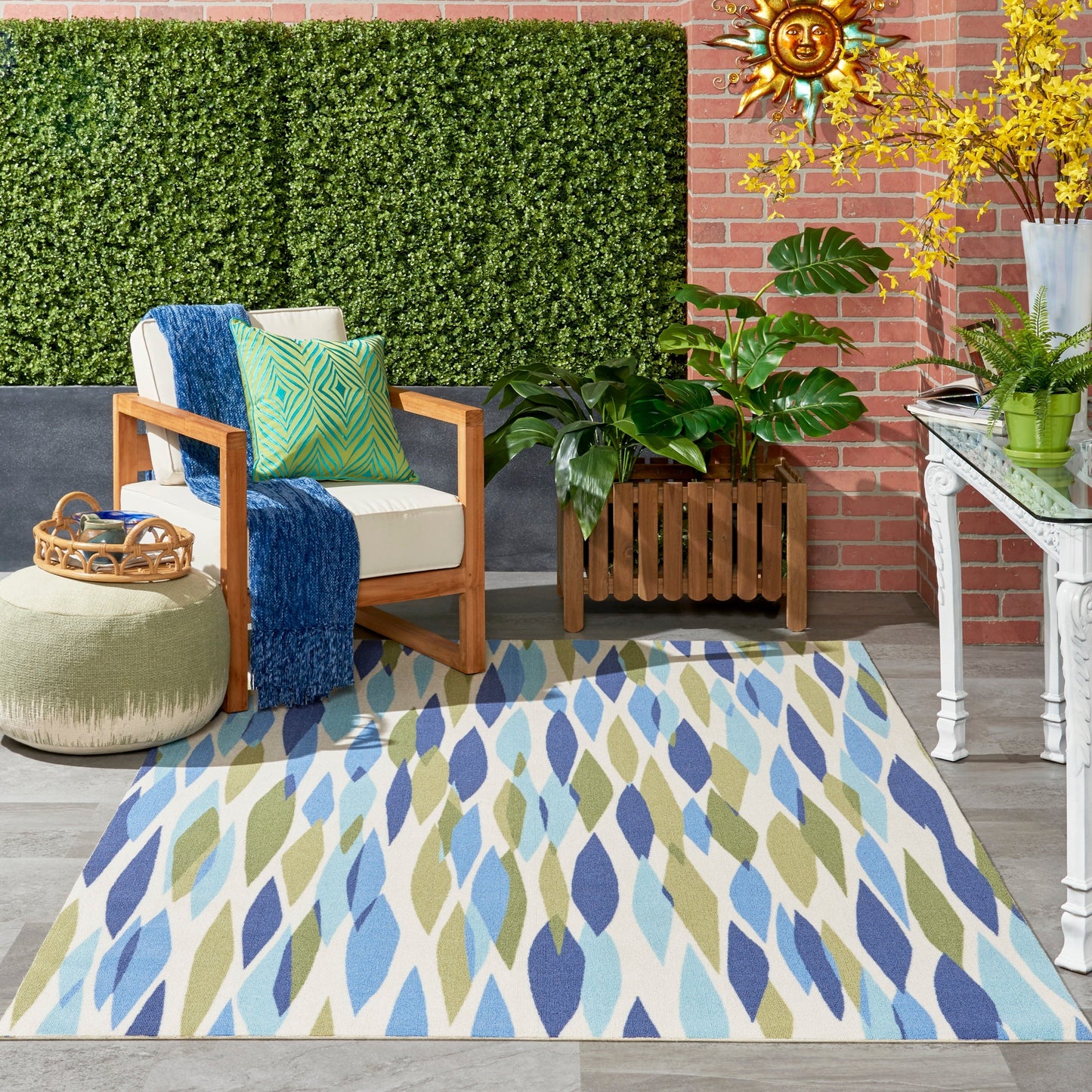 Tappeto Waverly Sun N' Shade moderno astratto per interni ed esterni