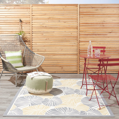 Tappeto moderno Waverly Sun N' Shade per interni/esterni con motivo botanico