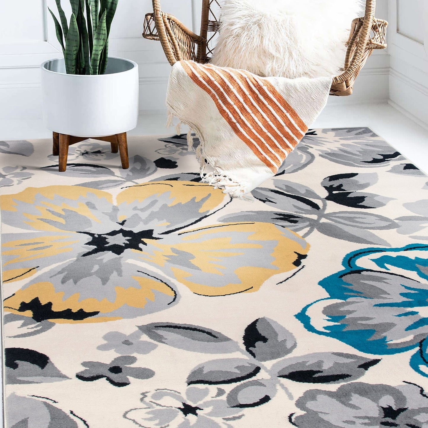 Tappeto moderno con motivo floreale della World Rug Gallery