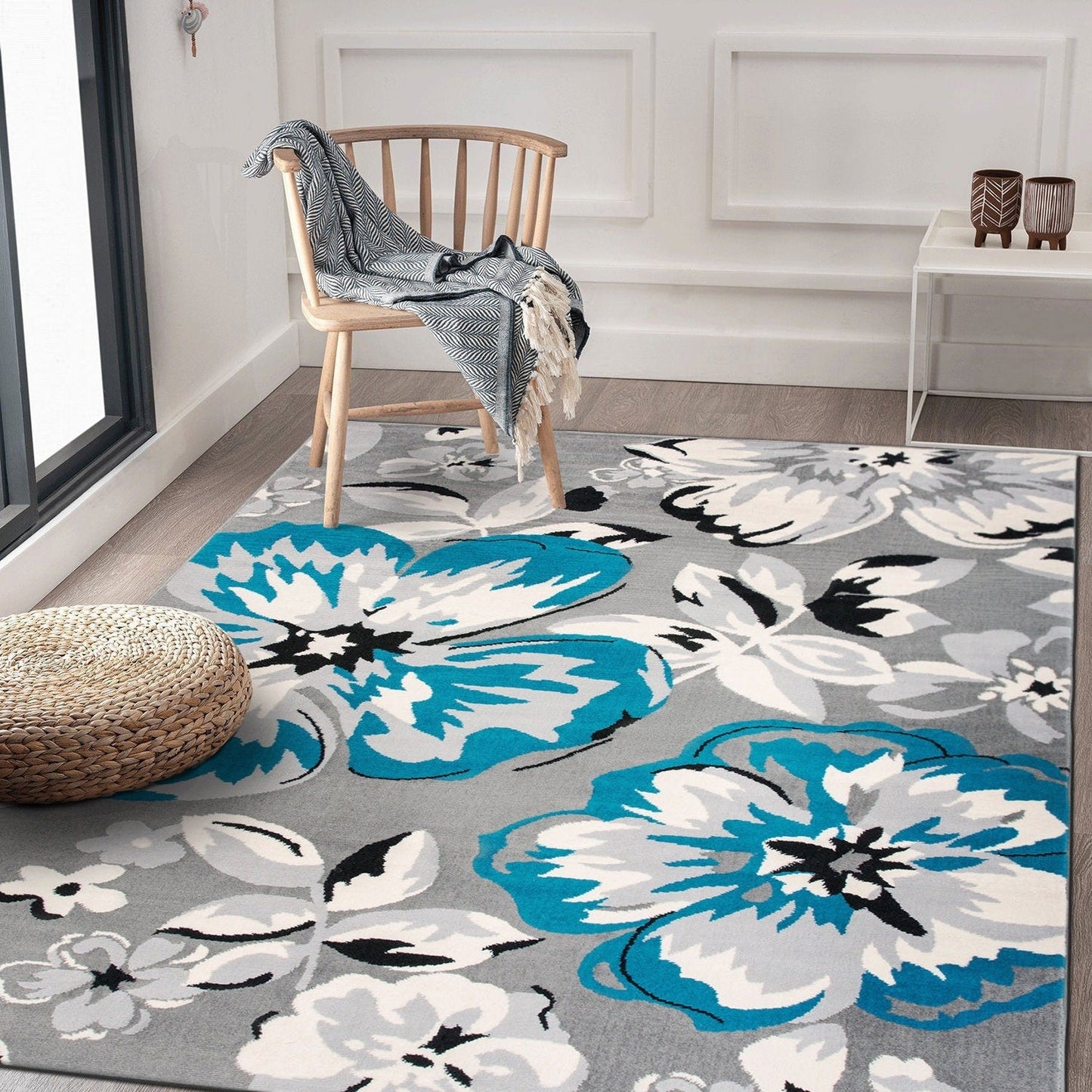 Tappeto moderno con motivo floreale della World Rug Gallery