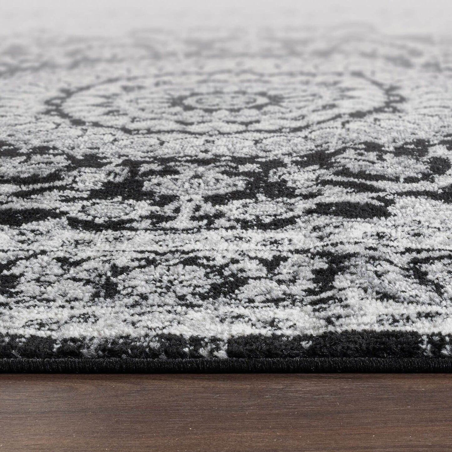 Tappeto orientale tradizionale con medaglione World Rug Gallery