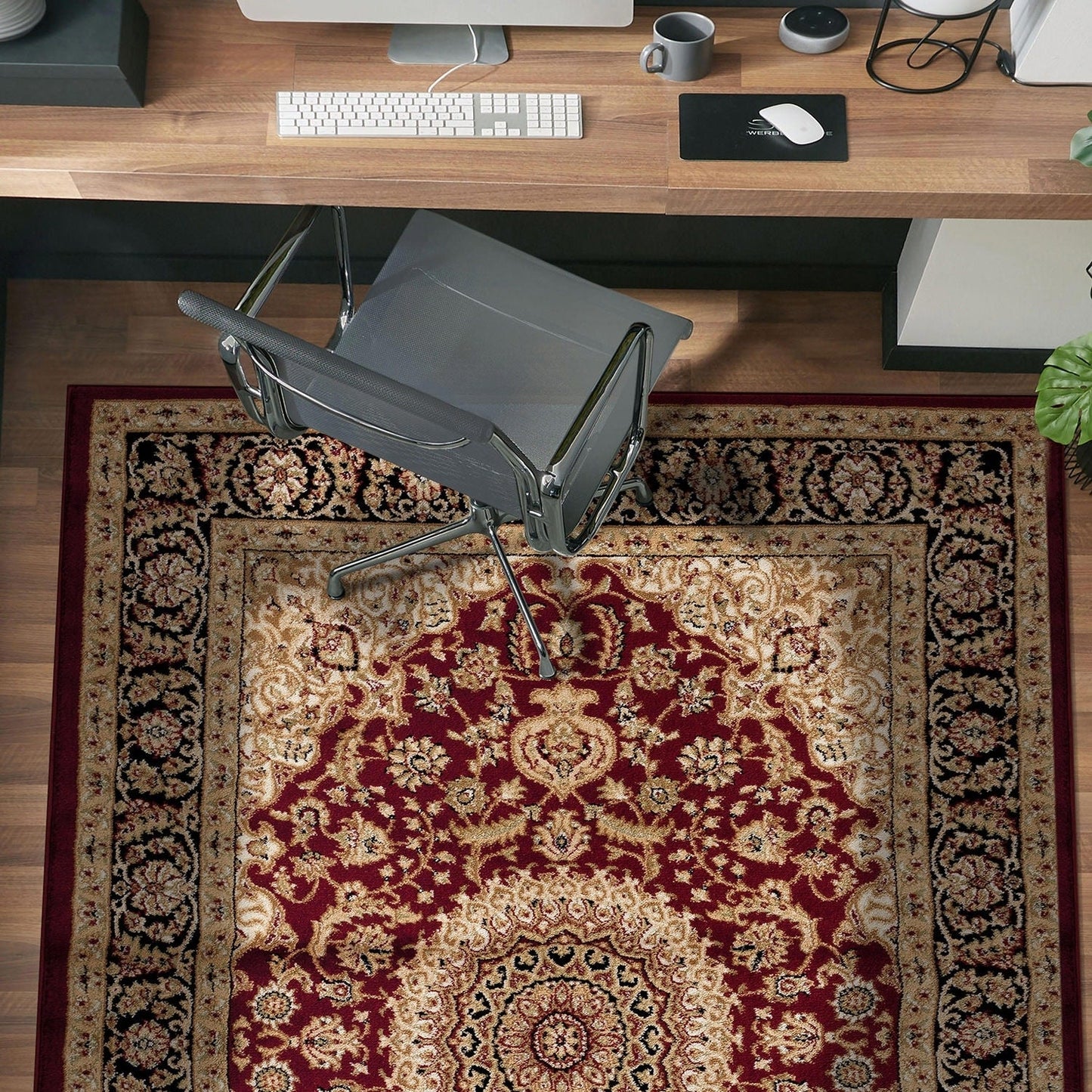 Tappeto orientale tradizionale con medaglione World Rug Gallery