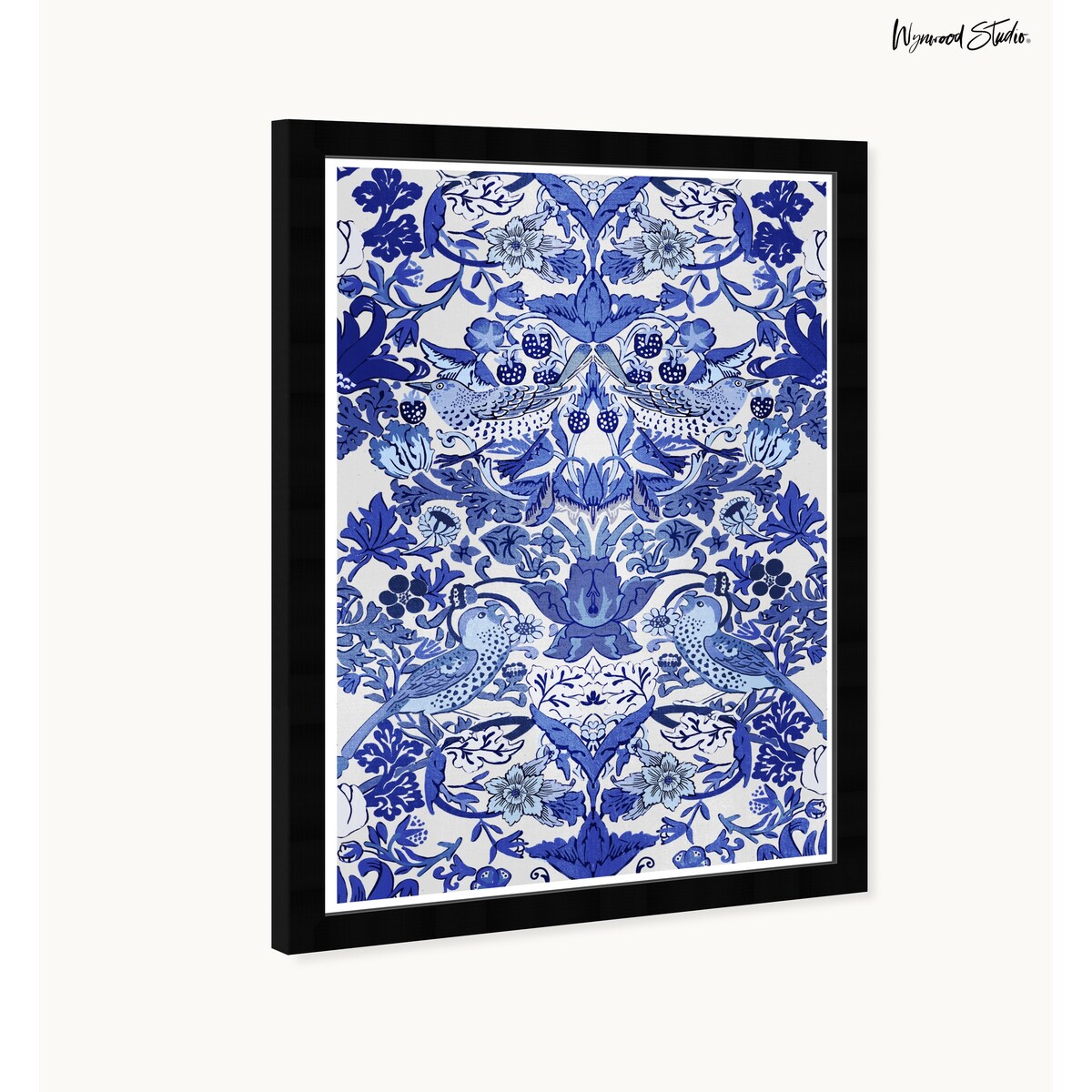 Stampe artistiche tropicali chinoiserie con cornice blu di Wynwood Studio Tropical Collage