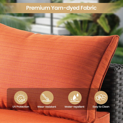 Set di 8 sedie girevoli per esterni in vimini da patio XIZZI con tavolo per braciere